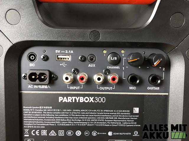 JBL PartyBox 300 Test - Anschlüsse
